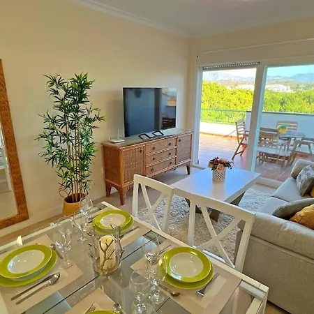 Luxury Beachside In *