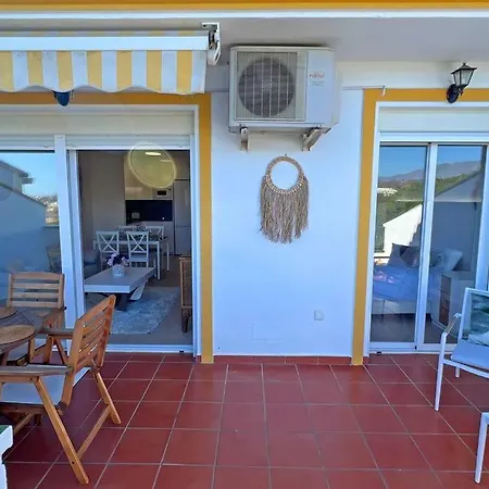Luxury Beachside In *